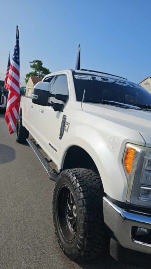 received_1372270913446704