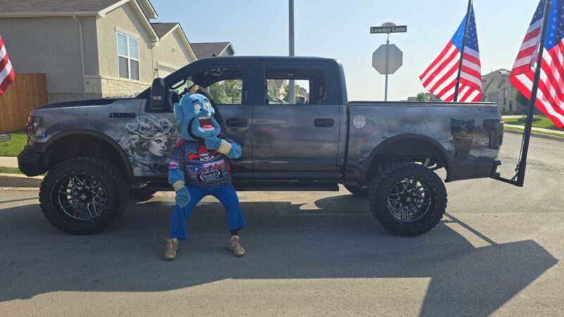 received_1654491488714833